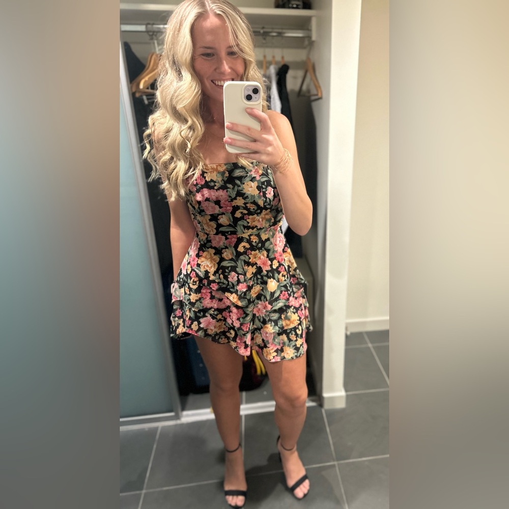 Lulus Suvi Black Floral Strapless Tiered Asymmetrical Mini Dres - Picture 4 of 6